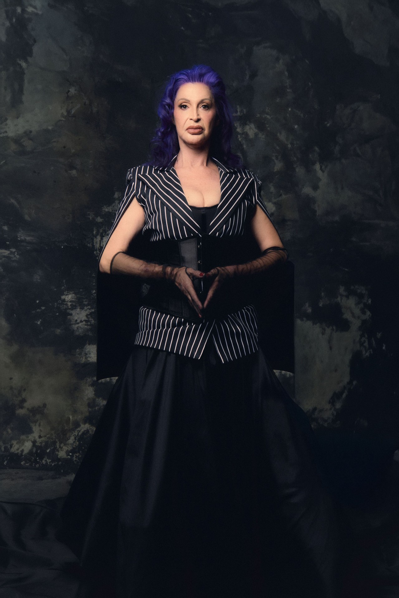 Alejandra La Bogue protagoniza la portada Pride JULIO Issue 2026 de CRXSS Magazine — 7