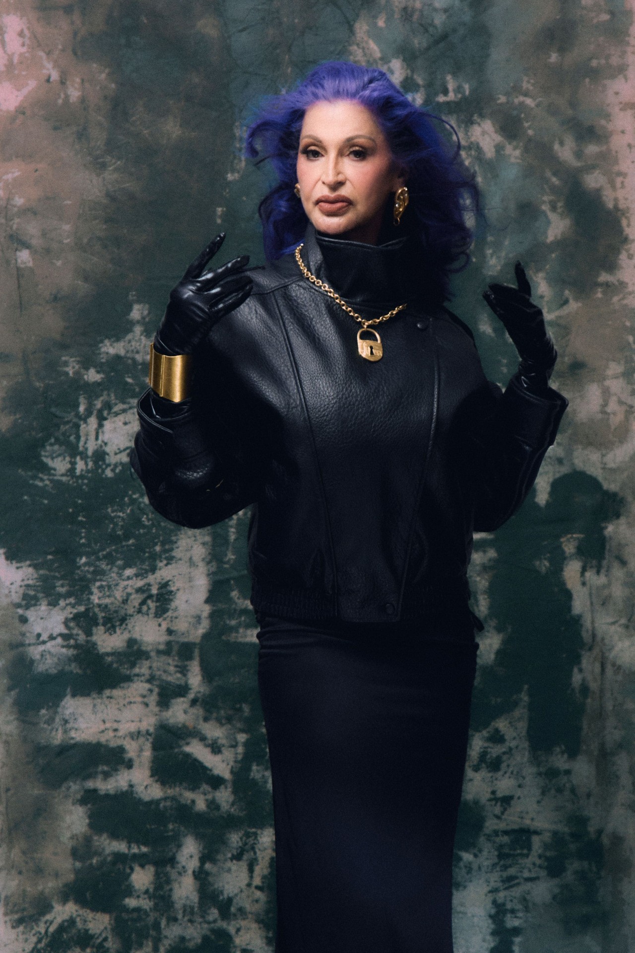 Alejandra La Bogue protagoniza la portada Pride JULIO Issue 2026 de CRXSS Magazine — 10