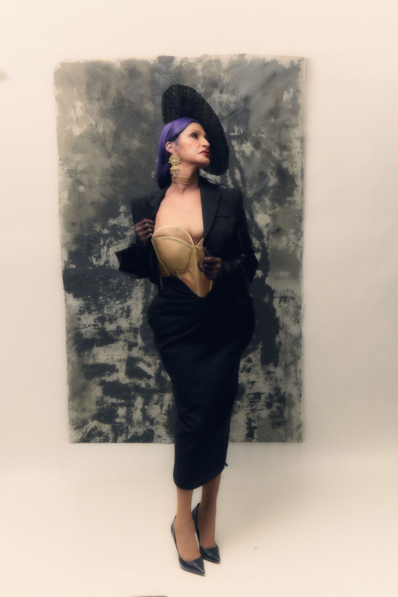 Alejandra La Bogue protagoniza la portada Pride JULIO Issue 2026 de CRXSS Magazine — 17